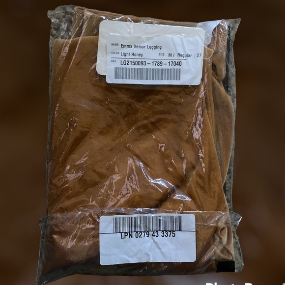 🍯🐝NIP Fabletics Emma Velour Leggings NWT🍯Light Honey🐝🍯 - Picture 4 of 4